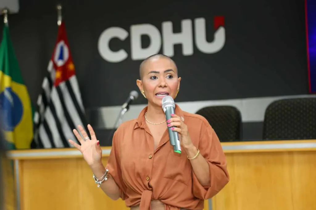 Herica Ponsiana falando sobre saúde mental
